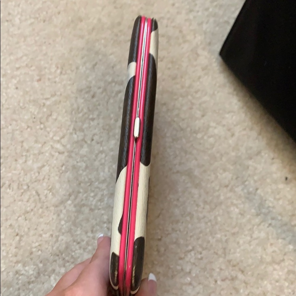 wallet - Picture 2 of 4